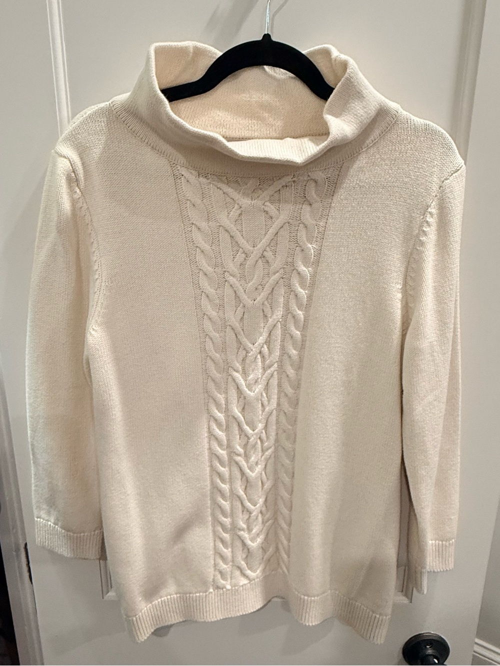 Hobbs London ‘Camilla’ Cream Cable-Knit Sweater